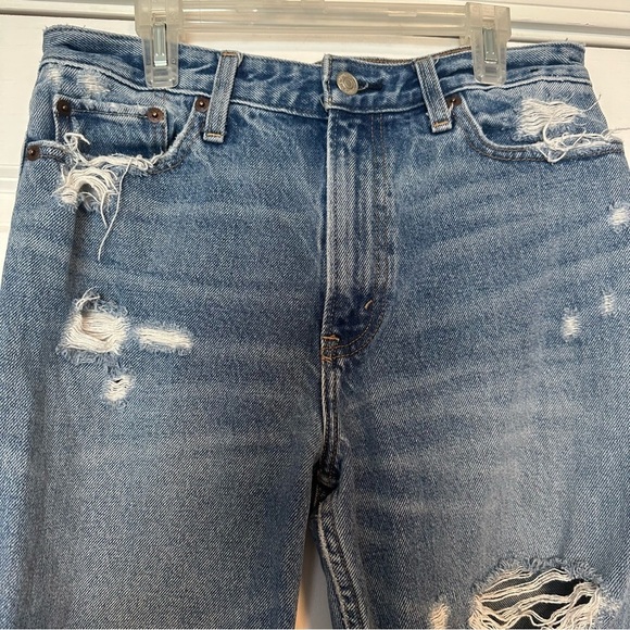 Abercrombie & Fitch Annie High Rise girlfriend distressed jean. - Picture 5 of 7